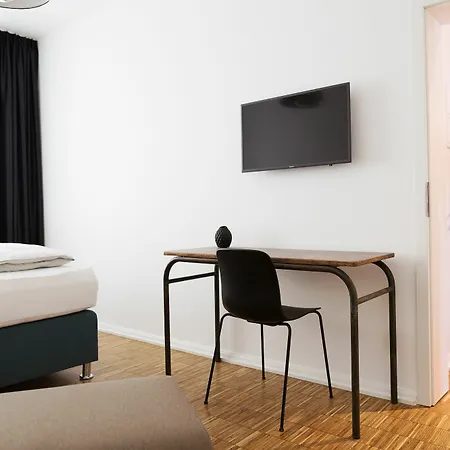 B-boardinghouse Aparthotel 4*
