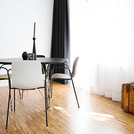Ξενοδοχείο με διαμερίσματα B-boardinghouse 4*