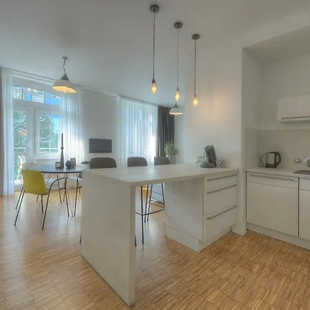 B-boardinghouse 4* Ντίσελντορφ